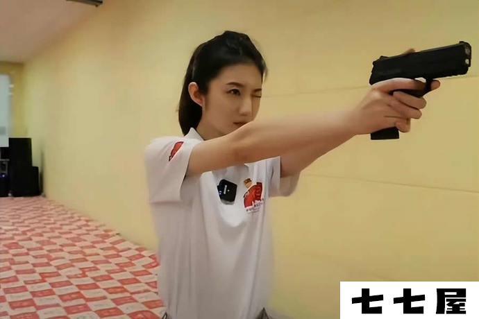 张津瑜厕所门事件经过是真的吗?与吕总的劲爆视频接连曝光-1