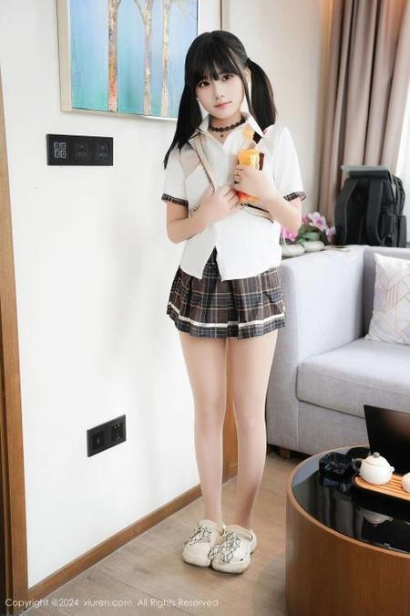 [Xiuren秀人网]2024.12.10 NO.9573 姚若兮vay[53+1P/568MB]