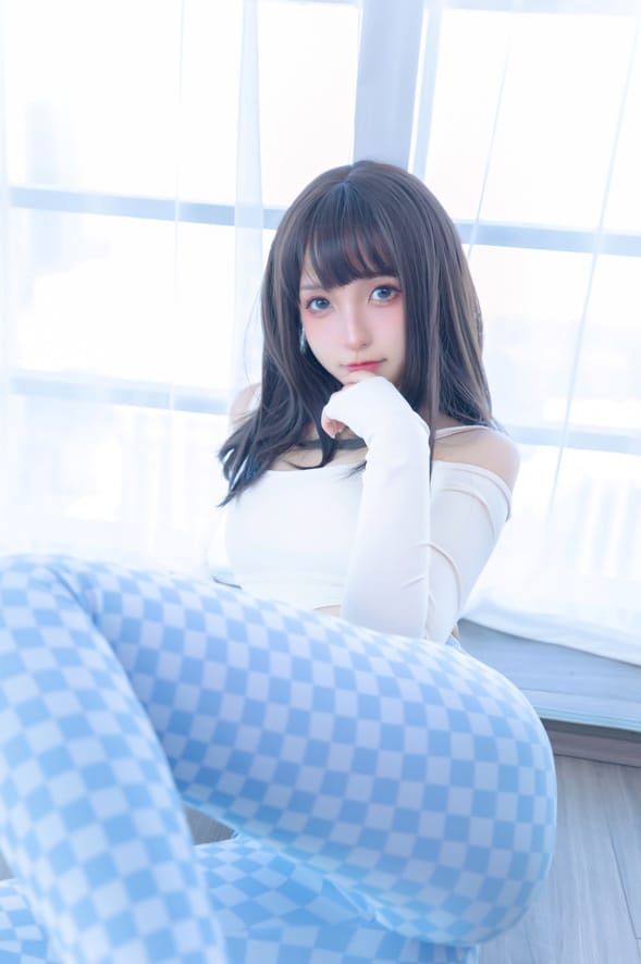 神楽坂真冬 –NO.95 蓝白格[75P/172MB]