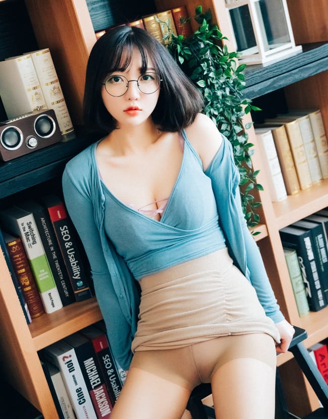 孫樂樂 – NO.055 [Loozy] Librarian Girl[84P2V-1.75GB]